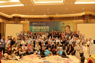 Feiern Sie herzlich den erfolgreichen Abschluss der Winner Road Show Jakarta 2023